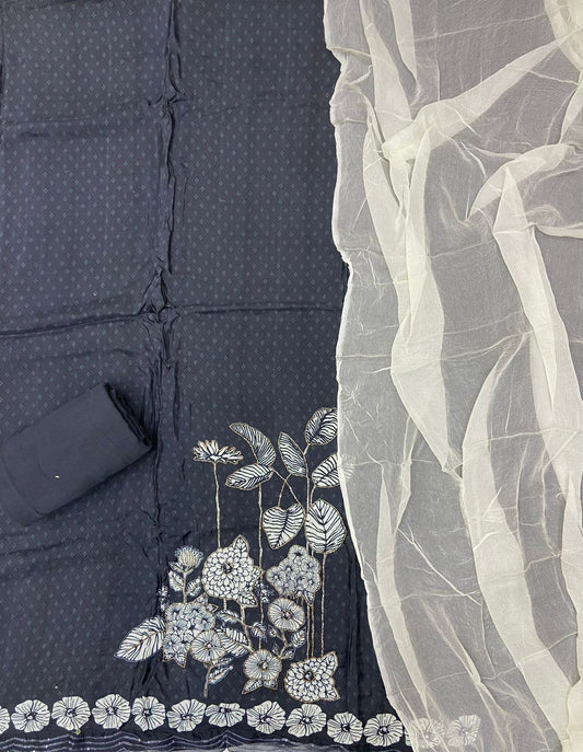Crepe Suit