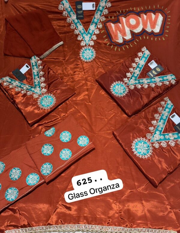 Wow Glass Top Nazneen Dupatta Unstitched Suits